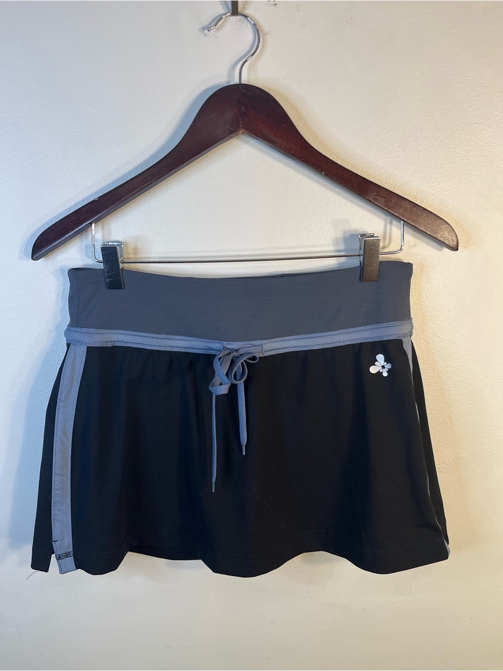 Old Navy Black Skort with Gray Waistband and Side Trim